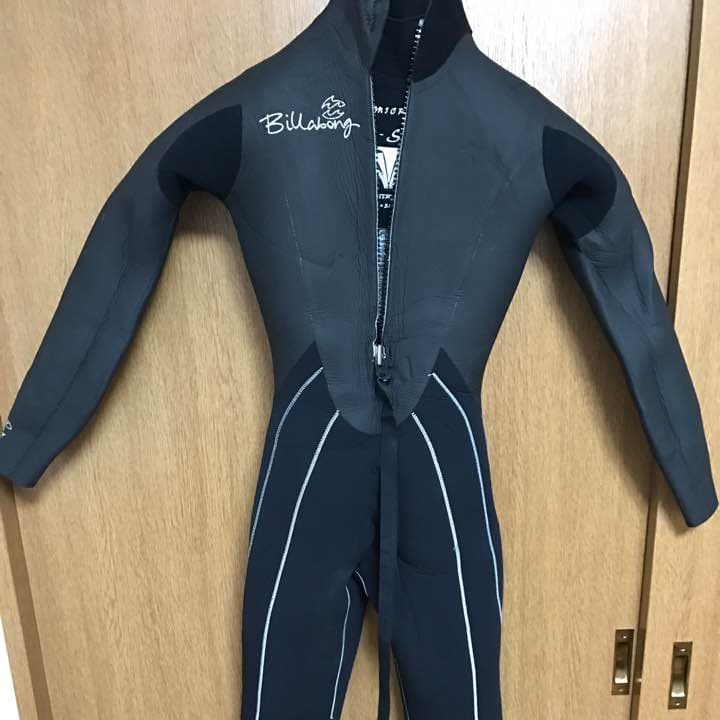 セミドライスーツ