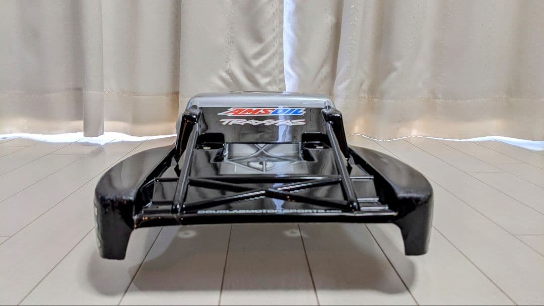 トラクサス スラッシュ Traxxas Slash 4✕4 1/10 ボディ