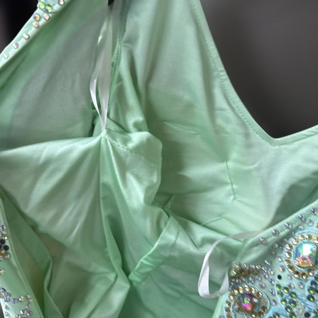 色々あり値下不可です【サイズ不明】　社交ダンス　ドレス　ミントグリーン