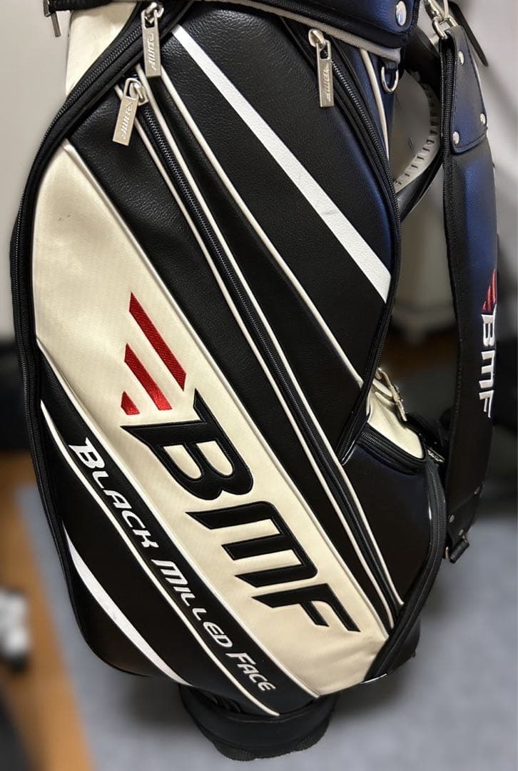 BMF ブラックミルフィーユ キャディーバッグとクラブセット　パター付き
