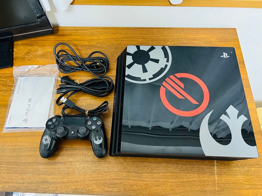 (限定モデル)PS4 PRO プレステ4 プロ 本体 1TB STARWARS