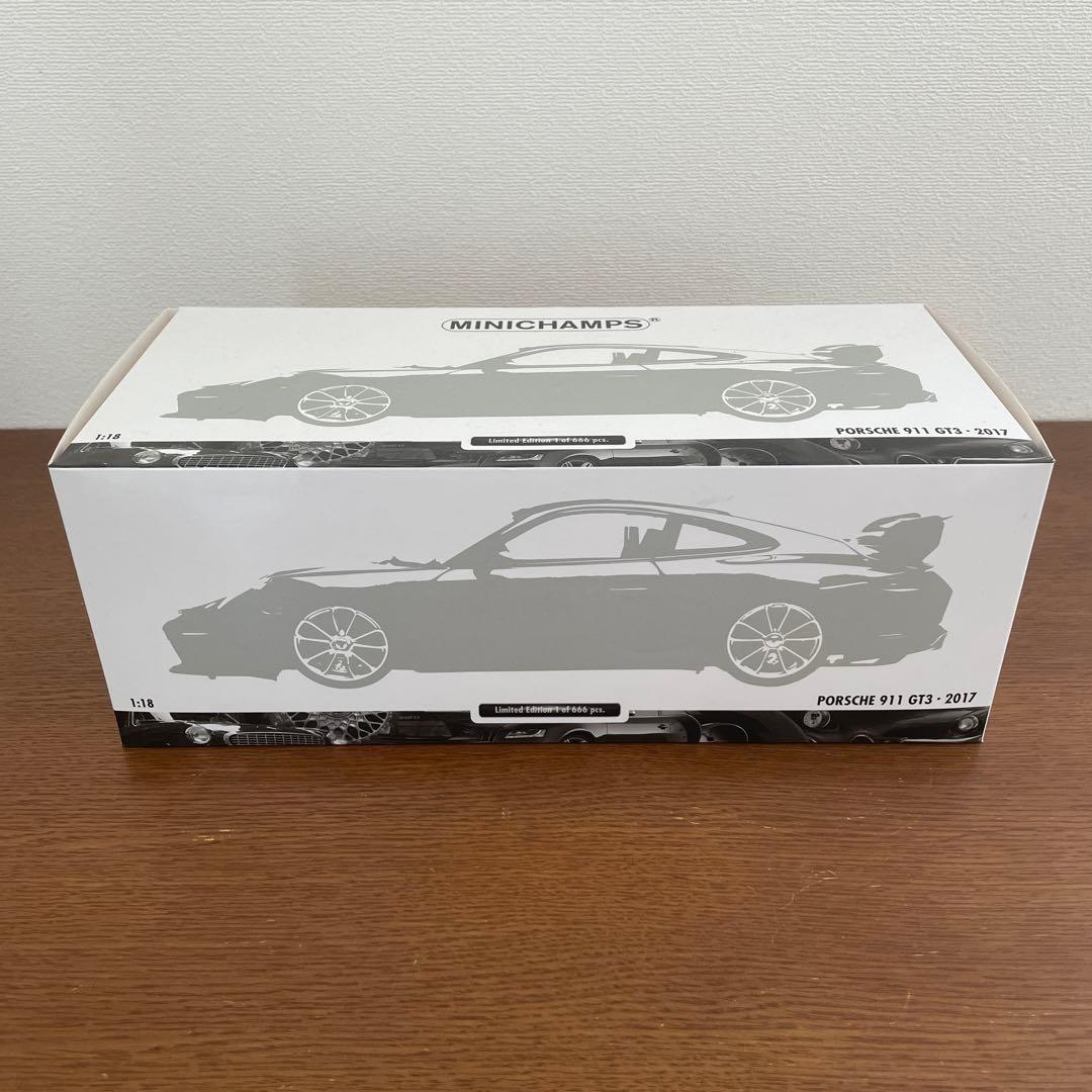 ミニチャンプス　ポルシェ 911 (991) GT3 1/18 グレー