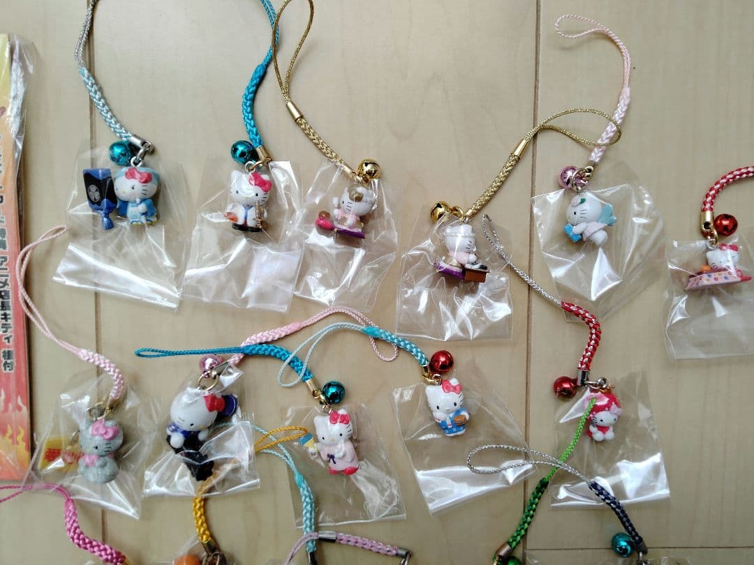 s*e様 ご当地ハローキティ根付ストラップ 25個セット　非売品有り