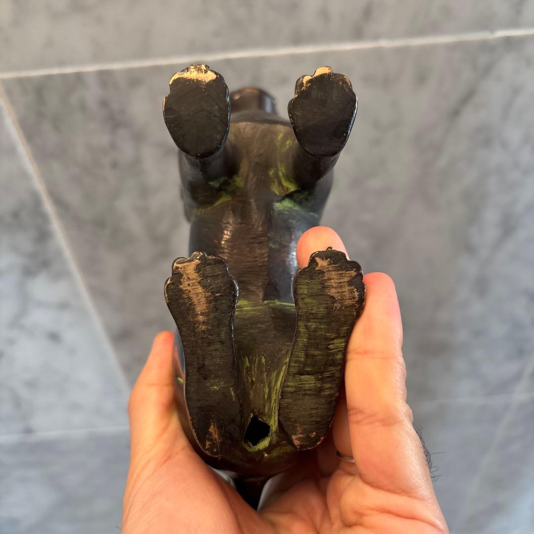 チベットアンティーク　威厳のある姿が美しい銅製のライオン