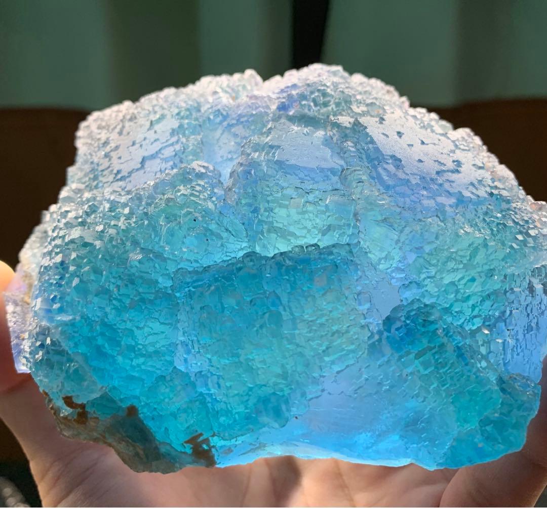 中国　福建省産の緑がかった青色のフローライト