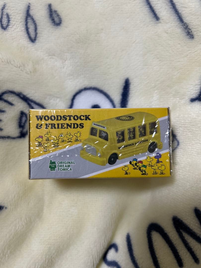 スヌーピータウン限定トミカ２２ ウッドストックバスミニカー