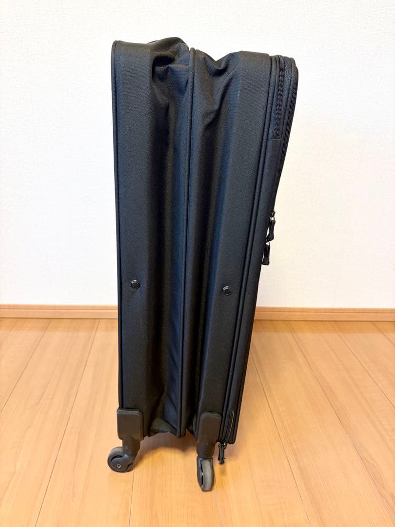 【無印良品】半分の厚みで収納できるソフトキャリー 超大型（81L）ブラック