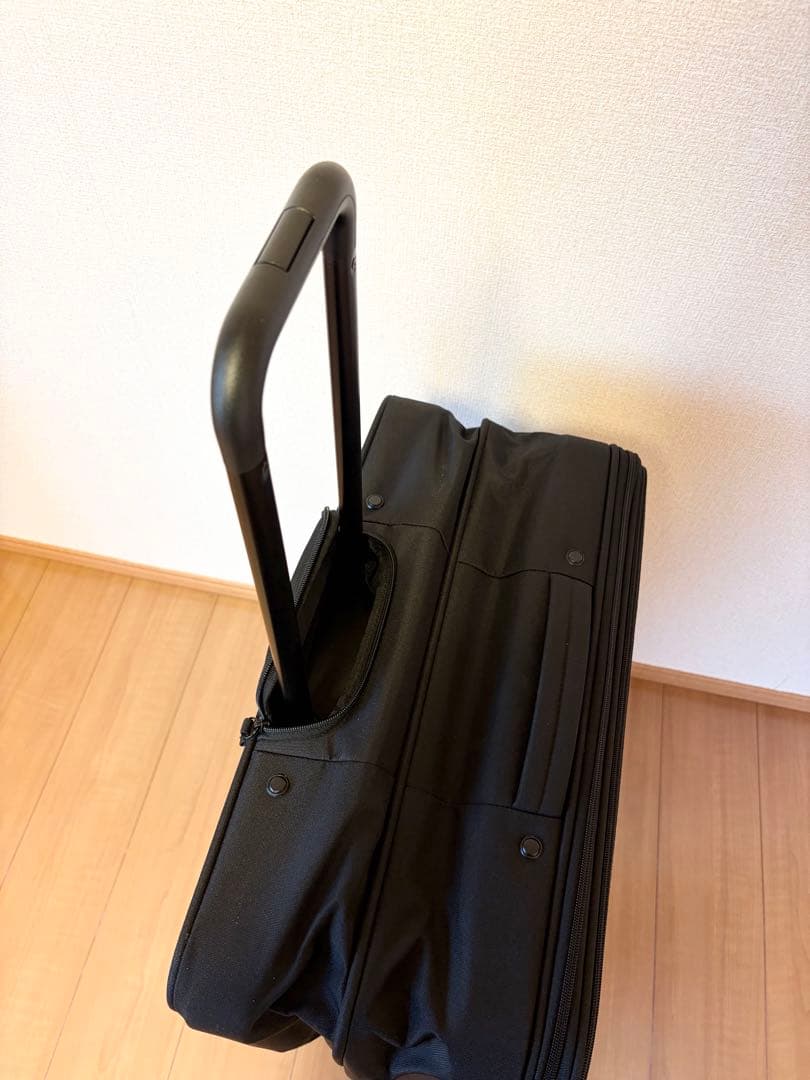 【無印良品】半分の厚みで収納できるソフトキャリー 超大型（81L）ブラック