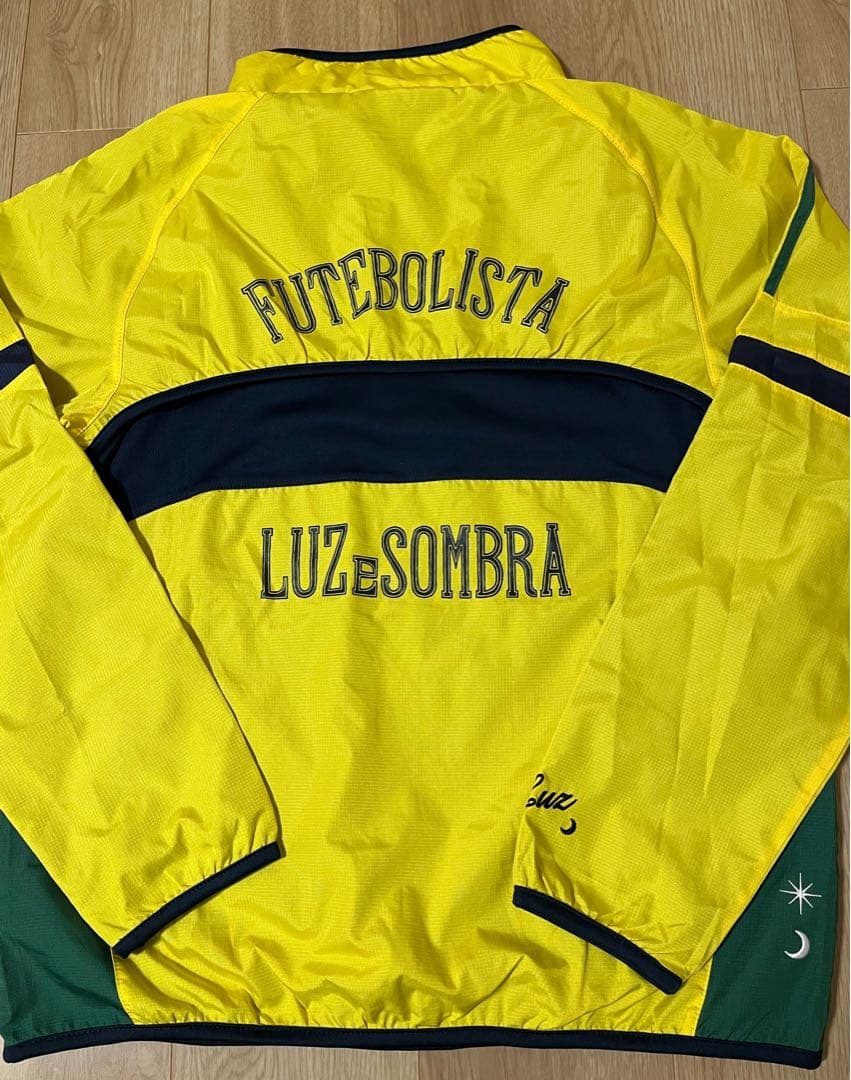 LUZe SOMBRAピステ上下（L）