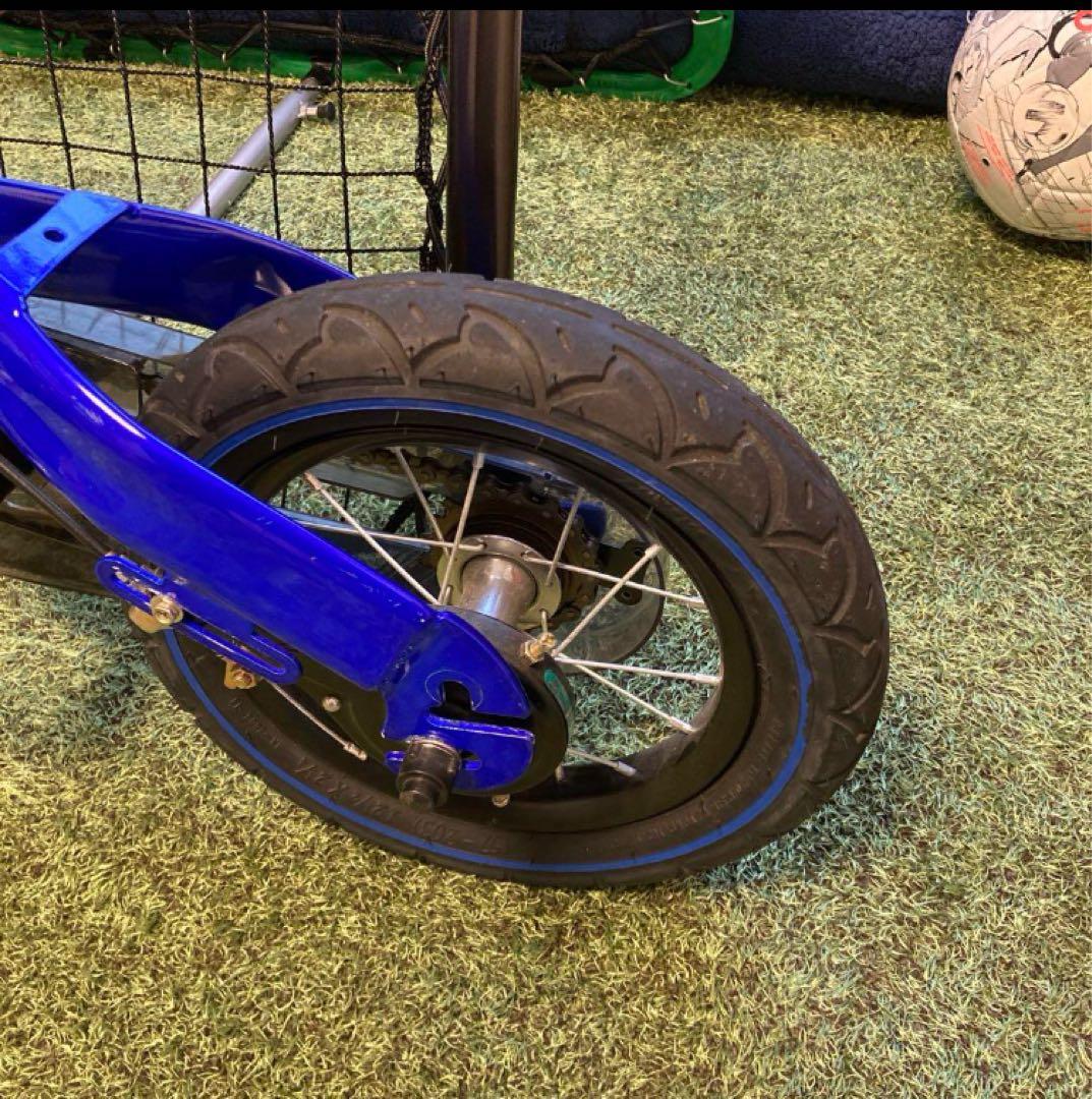 Henshin Bike バランスバイク 青