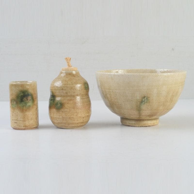 茶道具　桐木地本漆塗　利休茶箱　茶碗　棗　香合など　八点　一式　M　9549