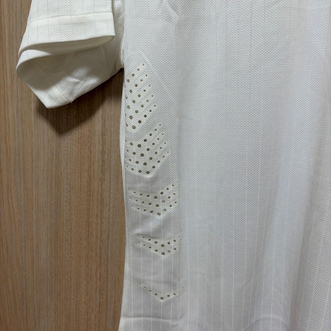 イングランド代表 2014 選手用ユニフォーム