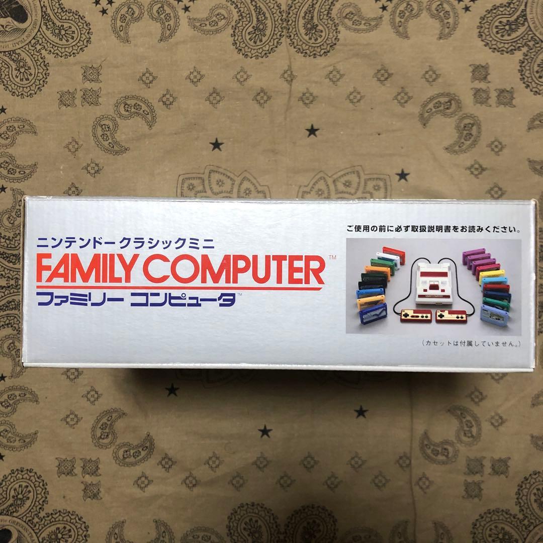 ほぼ新品 ニンテンドークラシックミニ ファミリーコンピュータ ACアダプター付