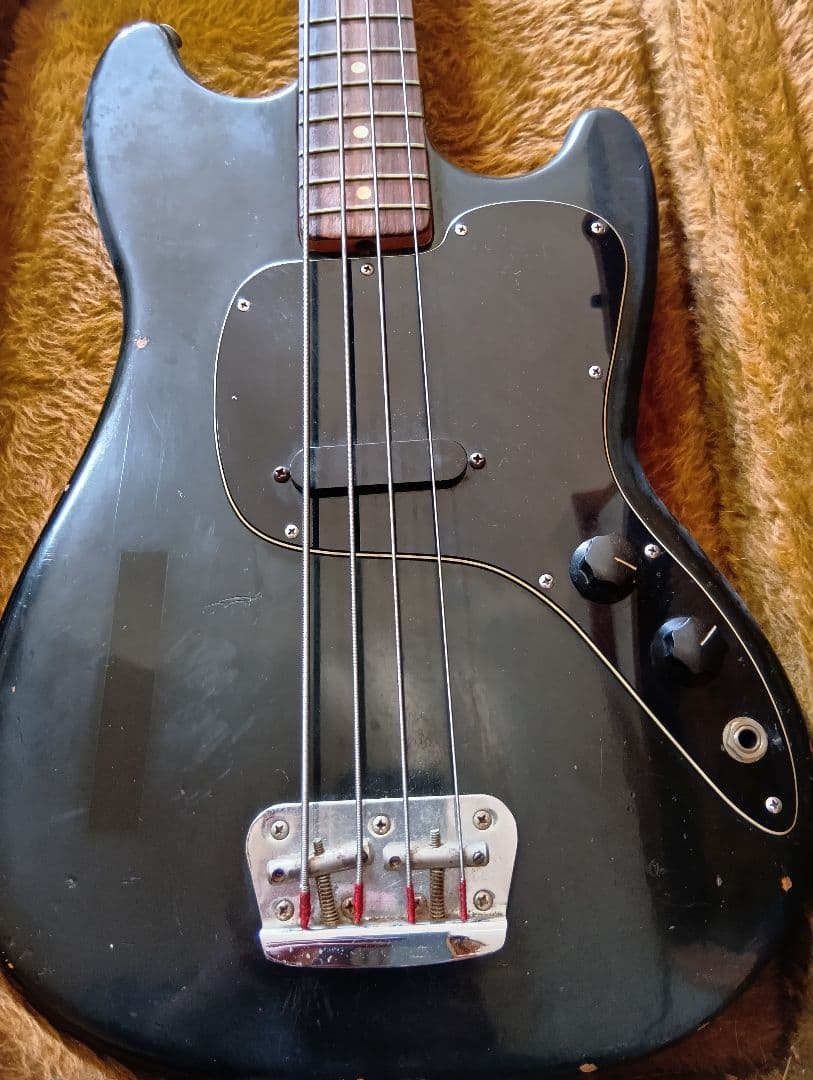 ビンテージ Fender Musicmaster Bass ブラック