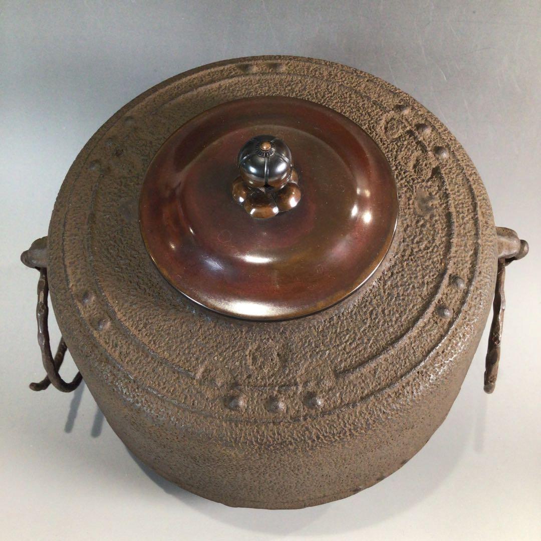 Ｐ１４２　茶釜　『十二代　和田美之助造』『万代屋釜』　共箱　茶道具