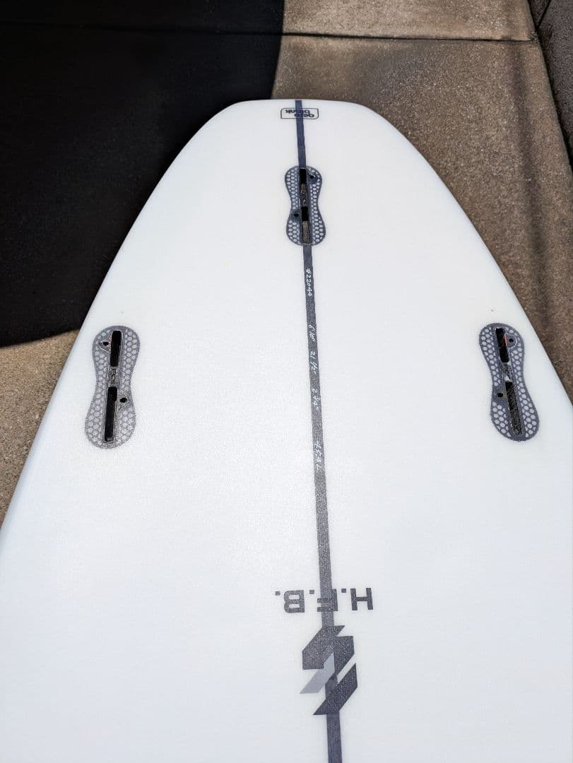 ハンナファーム HFB P8【EPS】6'10\" サーフボード FCS2