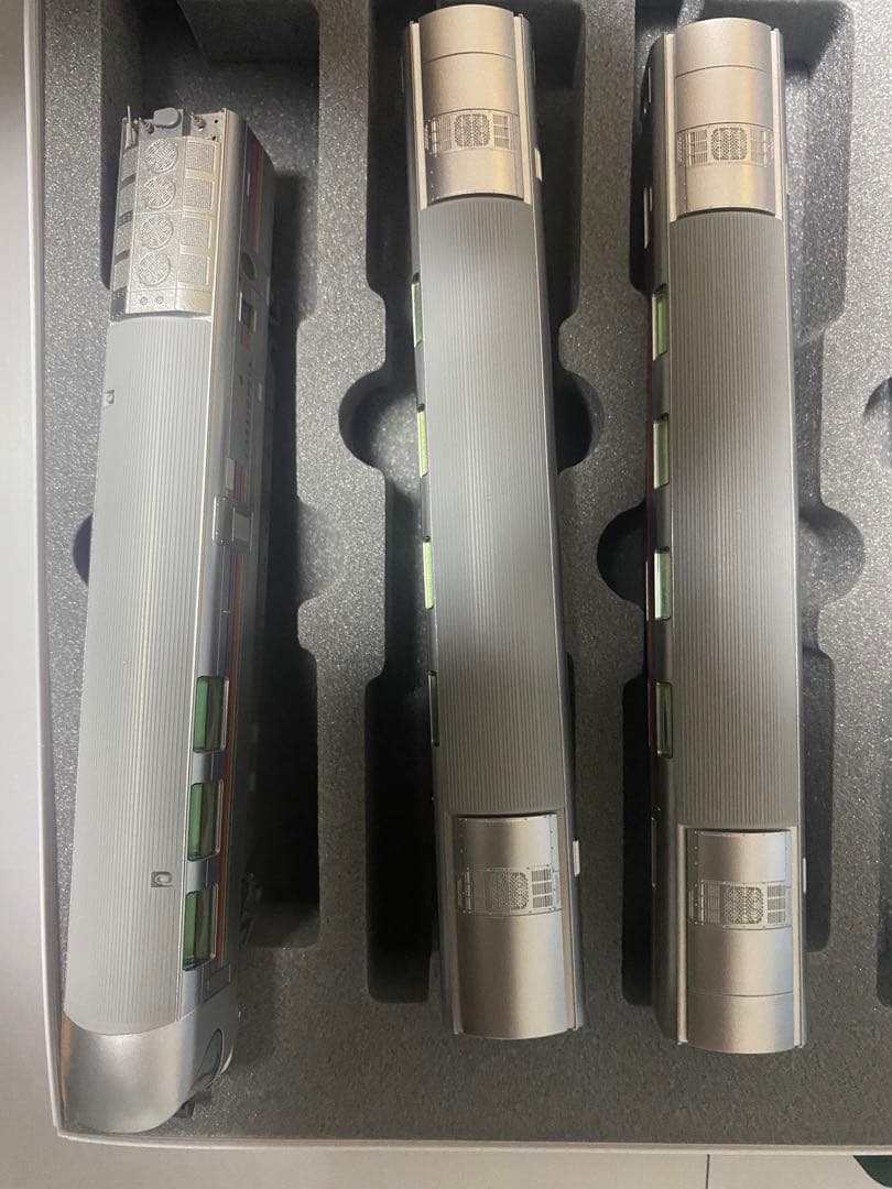 全車純正室内灯付き！　KATO 10-1336 E26系「カシオペア」12両