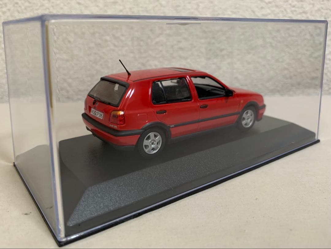 ミニカー 1/43 VW Golf GTI
