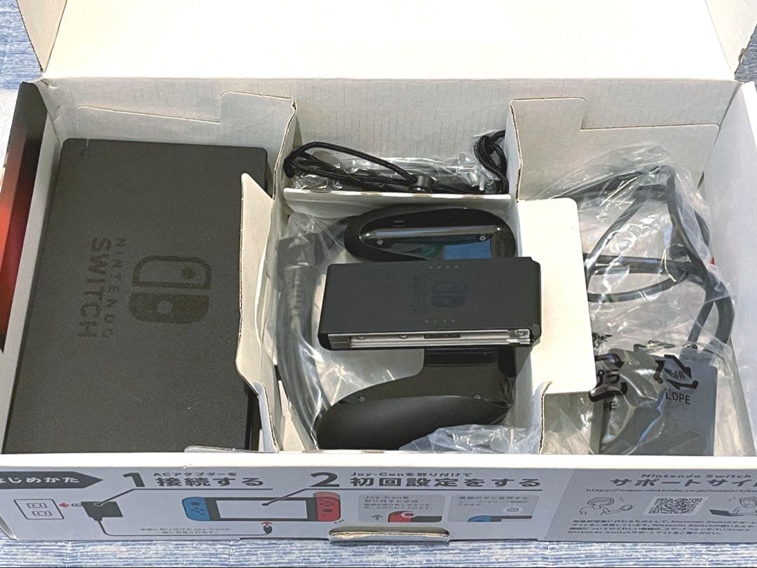 Nintendo Switch 本体(Micro SD 128GB付き)