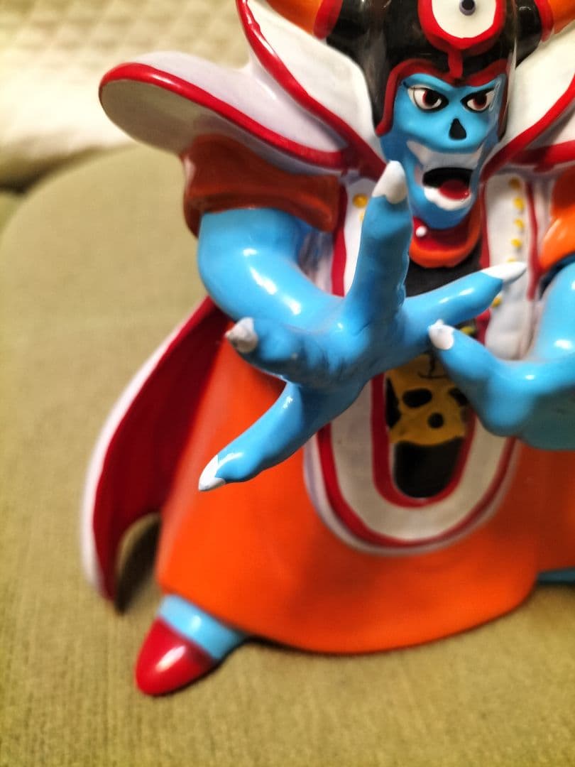 ドラゴンクエスト　ゾーマ　陶器人形