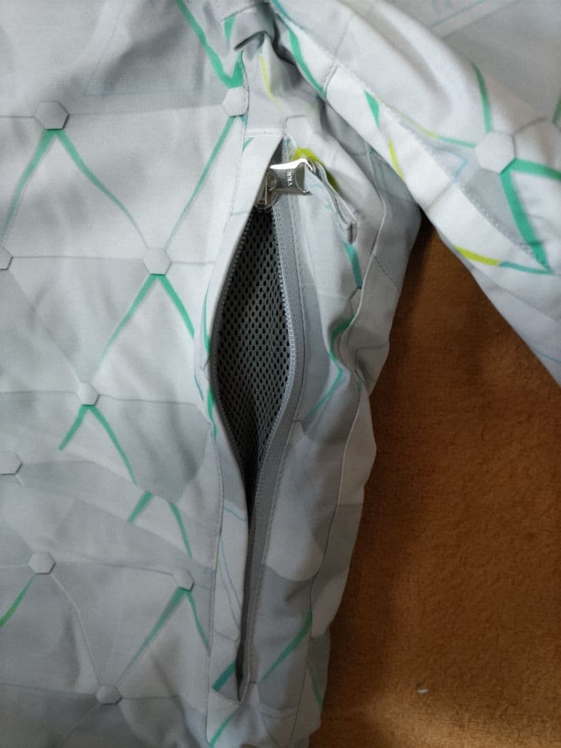 c 新品タグ付き Phenix フェニックス パンツ