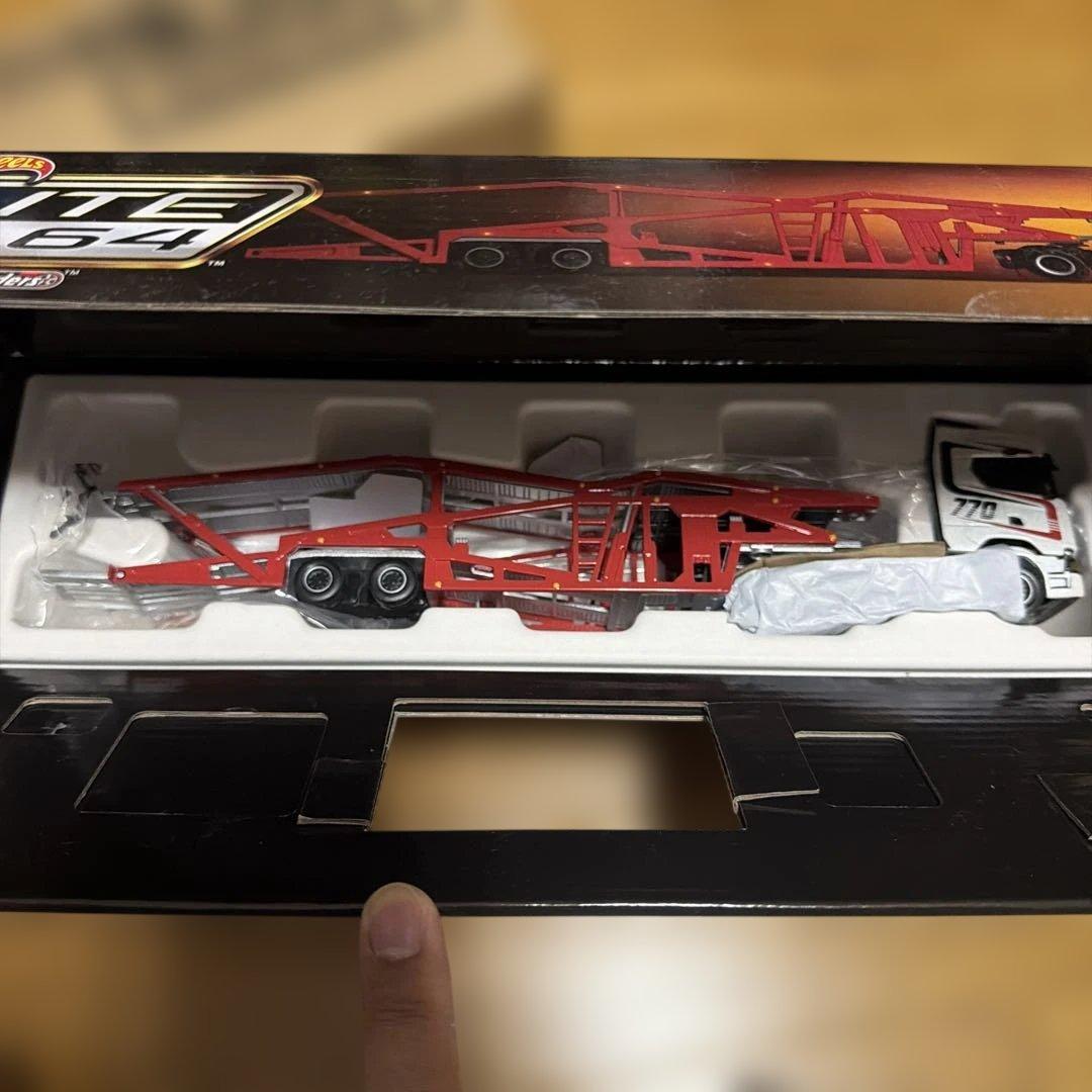 h*i様 ホットウィール ELITE64 SCANIA 770 S