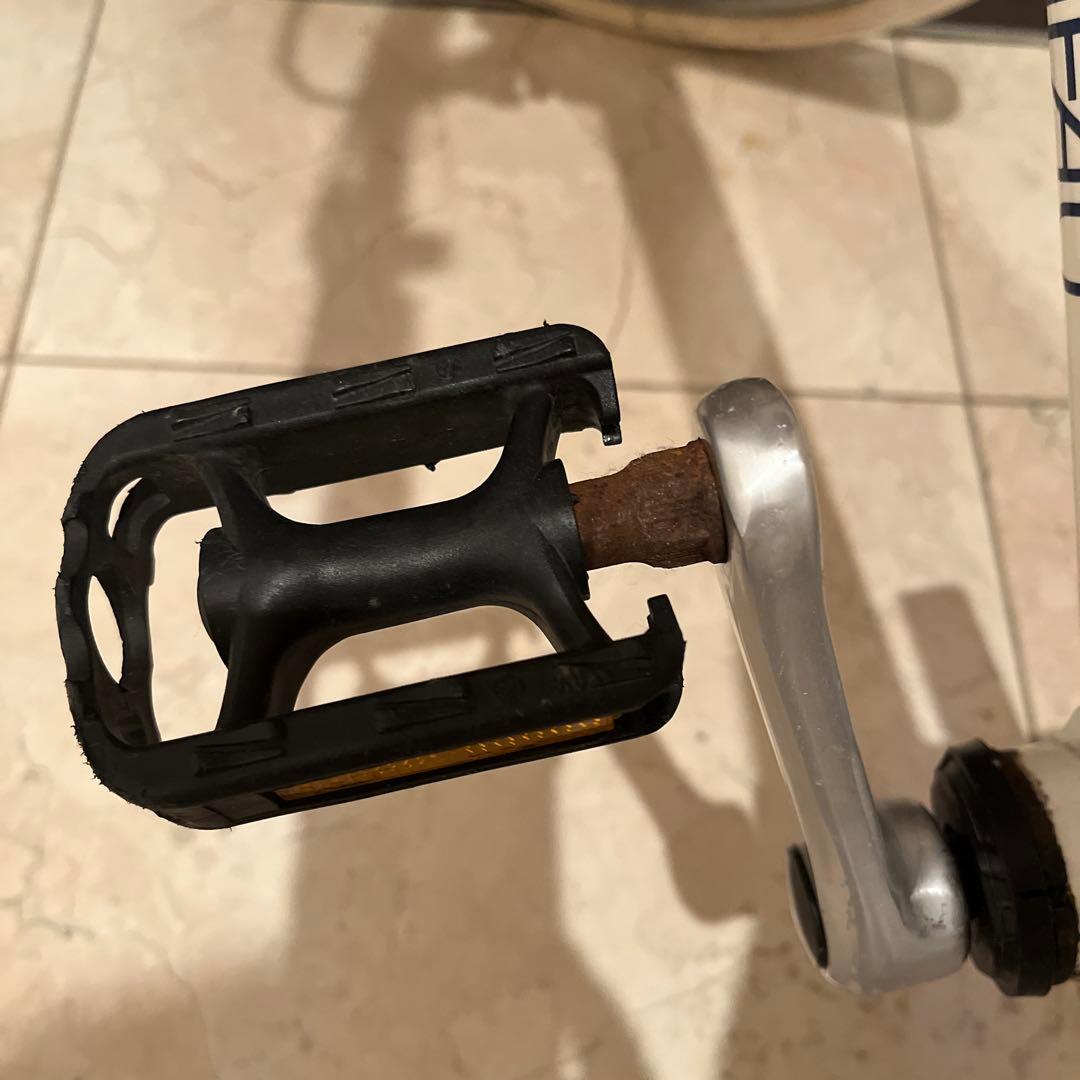 ルイガノキッズバイクホワイト16インチ ※湘南東部近辺でお取引き可能な方（土日）