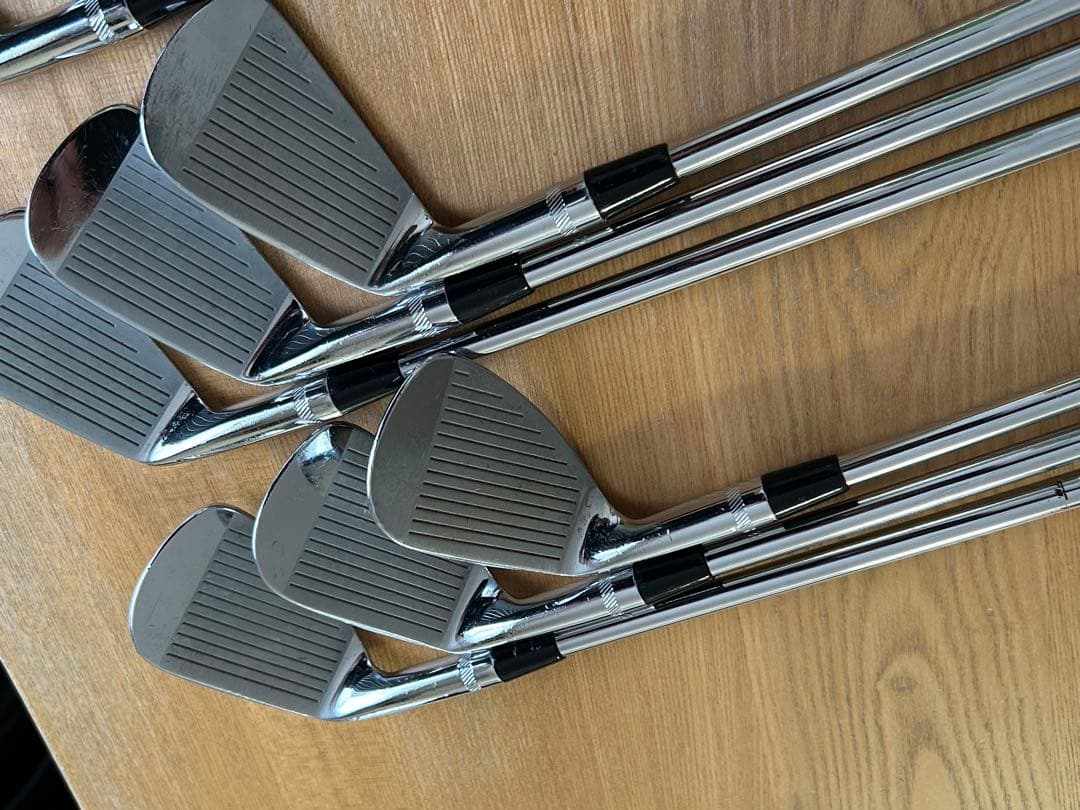 Titleist 681 アイアンセット　2〜9番、P 9本