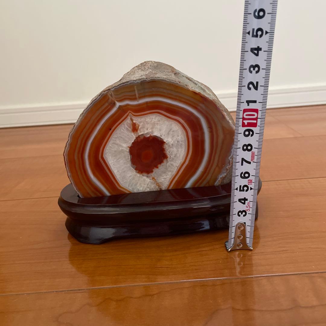 メノウ　アゲート ストライプ模様 木製台座付き