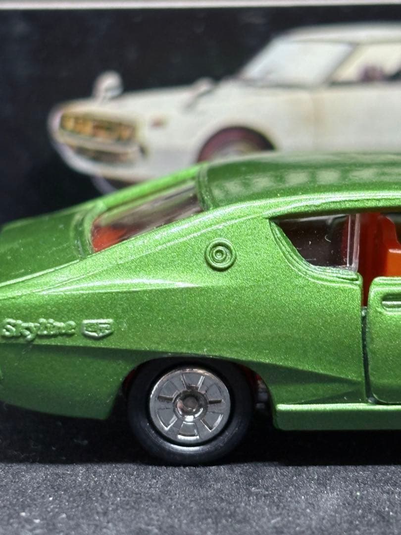 トミカ 黒箱 日本製 No.82 スカイライン 2000GT-X 1Eホイール