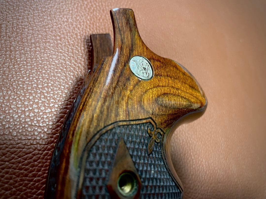 岡本様用　アルタモント　Ｋフレーム　実銃木製グリップ