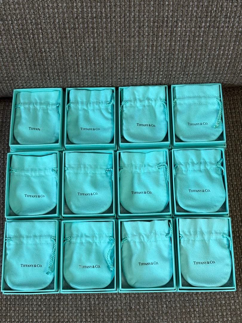 国内旧型　美品ティファニー空箱　巾着12セット