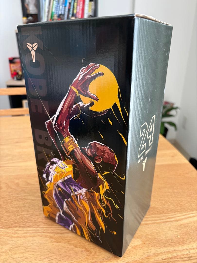 コービー・ブライアント　銅像　フィギュア　NBA 26センチ