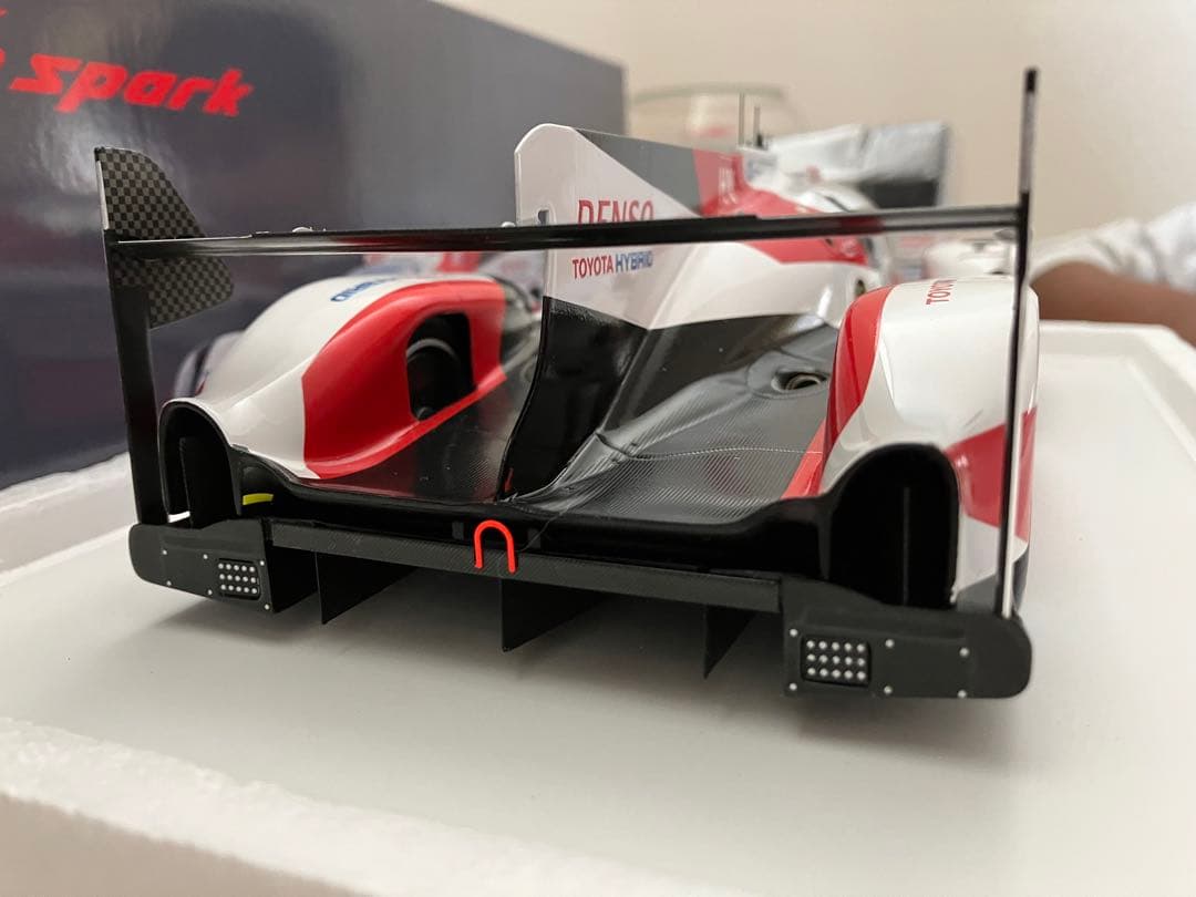 1/18スパーク Spark トヨタ TS050 Hybrid ルマン 24時間