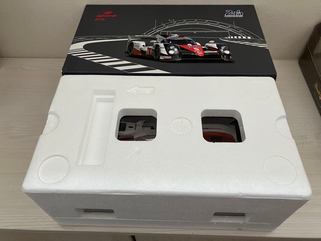 1/18スパーク Spark トヨタ TS050 Hybrid ルマン 24時間