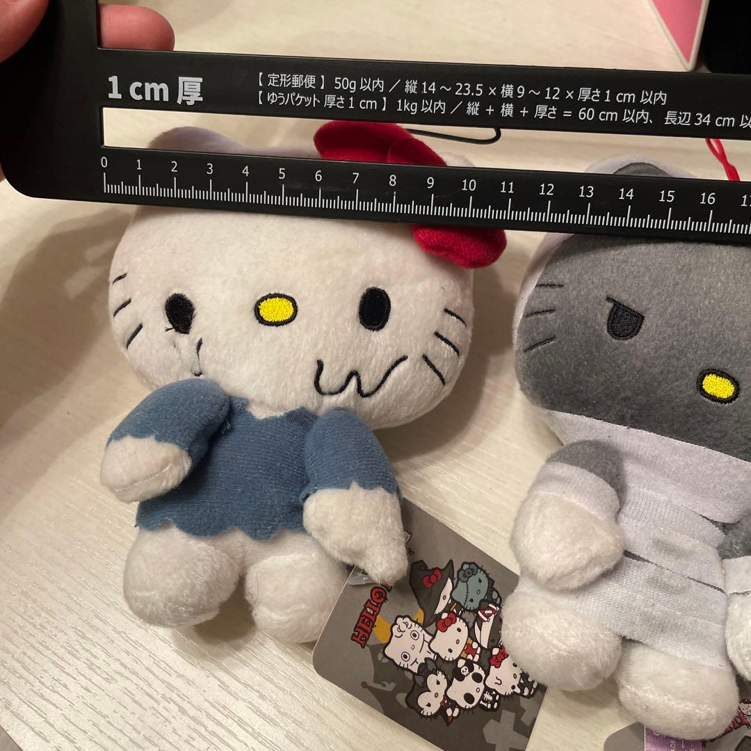 ハローキティ　モンスターワールド　ぬいぐるみ　サンリオ