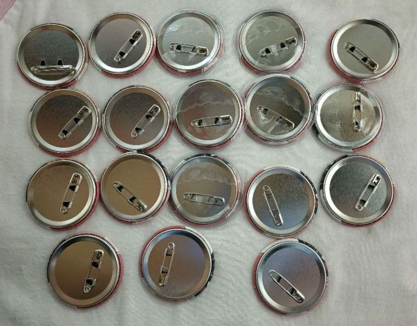 すとぷり　莉犬　缶バッチ　アリツア　等身　黒衣装