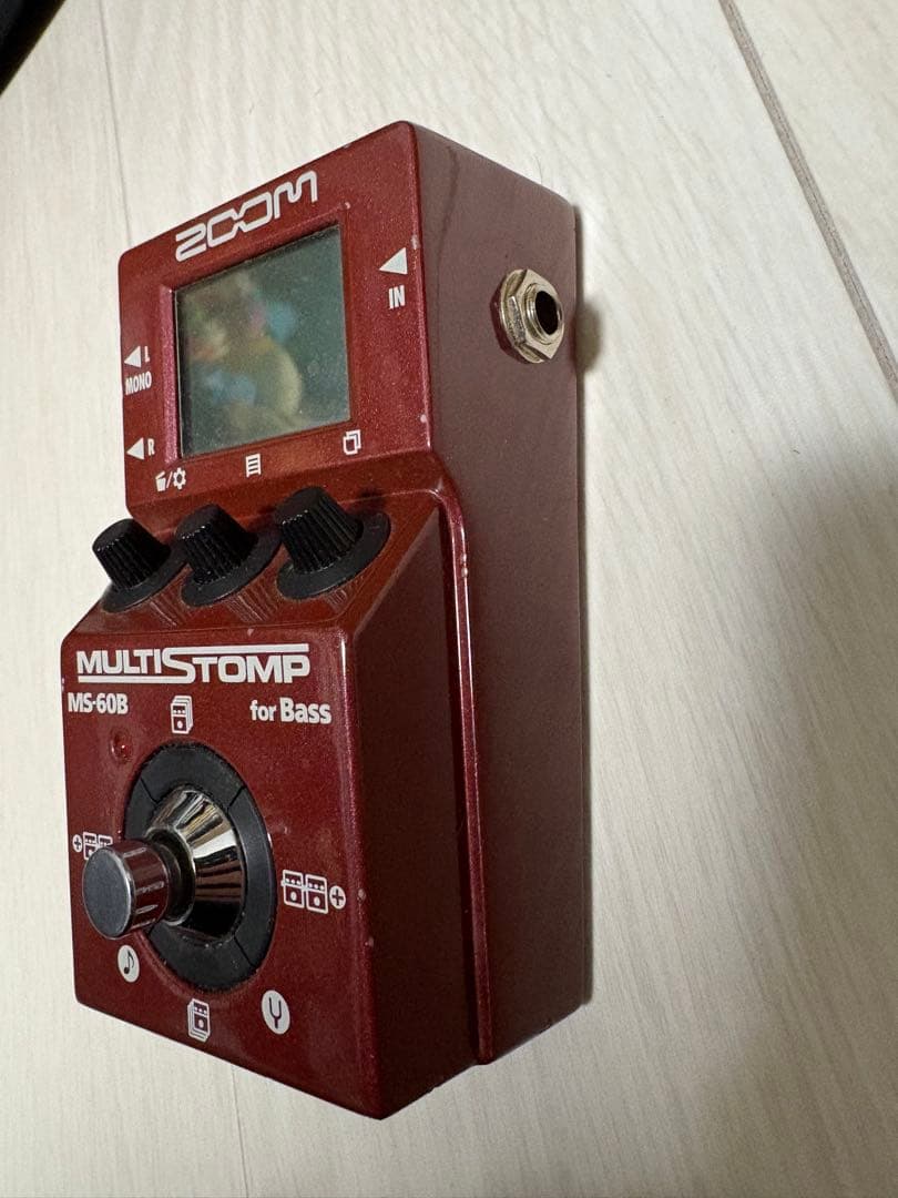 ベース ZOOM MS-60B