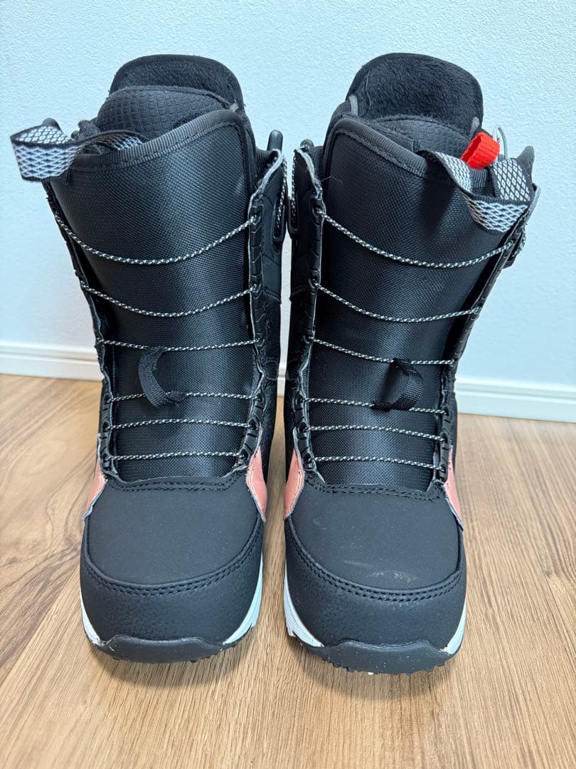 LIMELIGHT スノーボードブーツ 女性用 ブラック/ローズゴールド