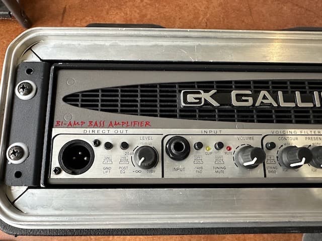 GALLIEN-KRUEGER 700RB-II（SKBケース付）
