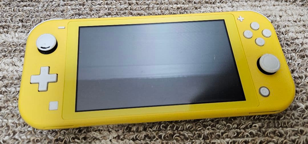 Nintendo Switch ライト イエロー