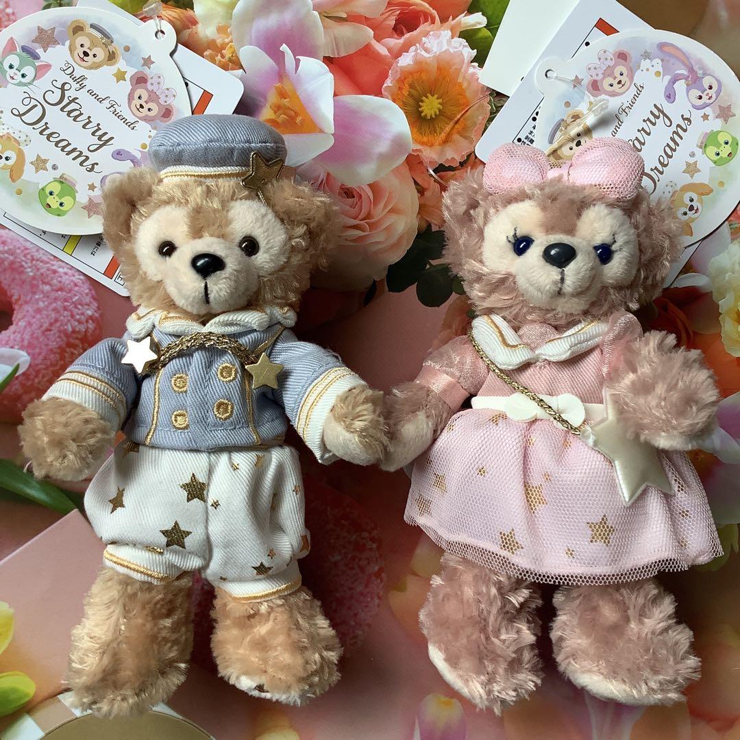 ダッフィー　シェリーメイ　ぬいぐるみ　バッジ