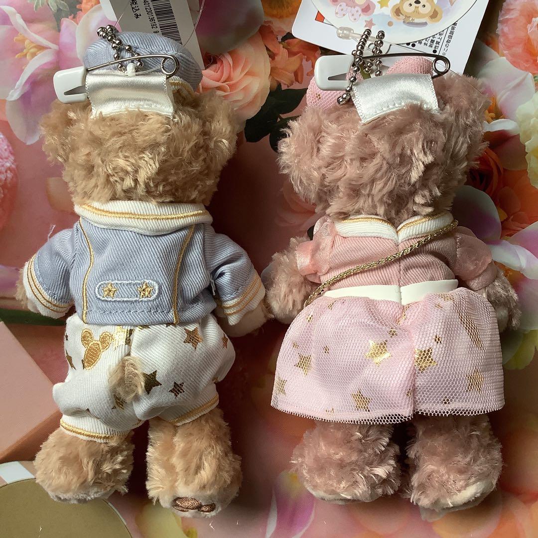 ダッフィー　シェリーメイ　ぬいぐるみ　バッジ