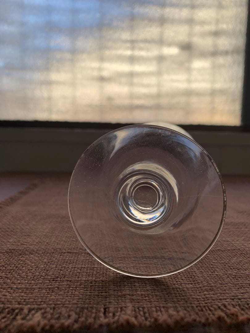 フランスアンティーク　レアなマリア様が美しくカットされた素敵なグラス2個セット！