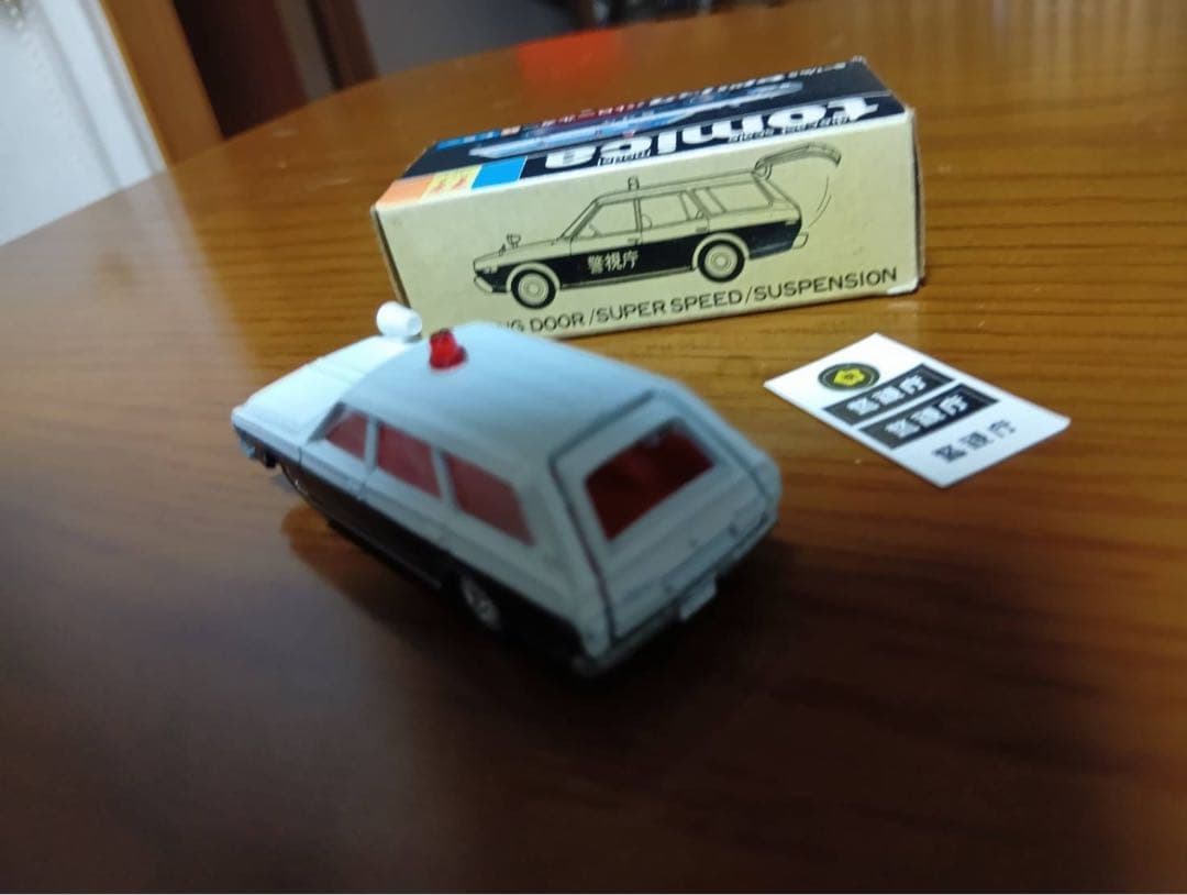 トミカ　黒箱　セドリック　パトロールカー　No.77 1/65　日本製