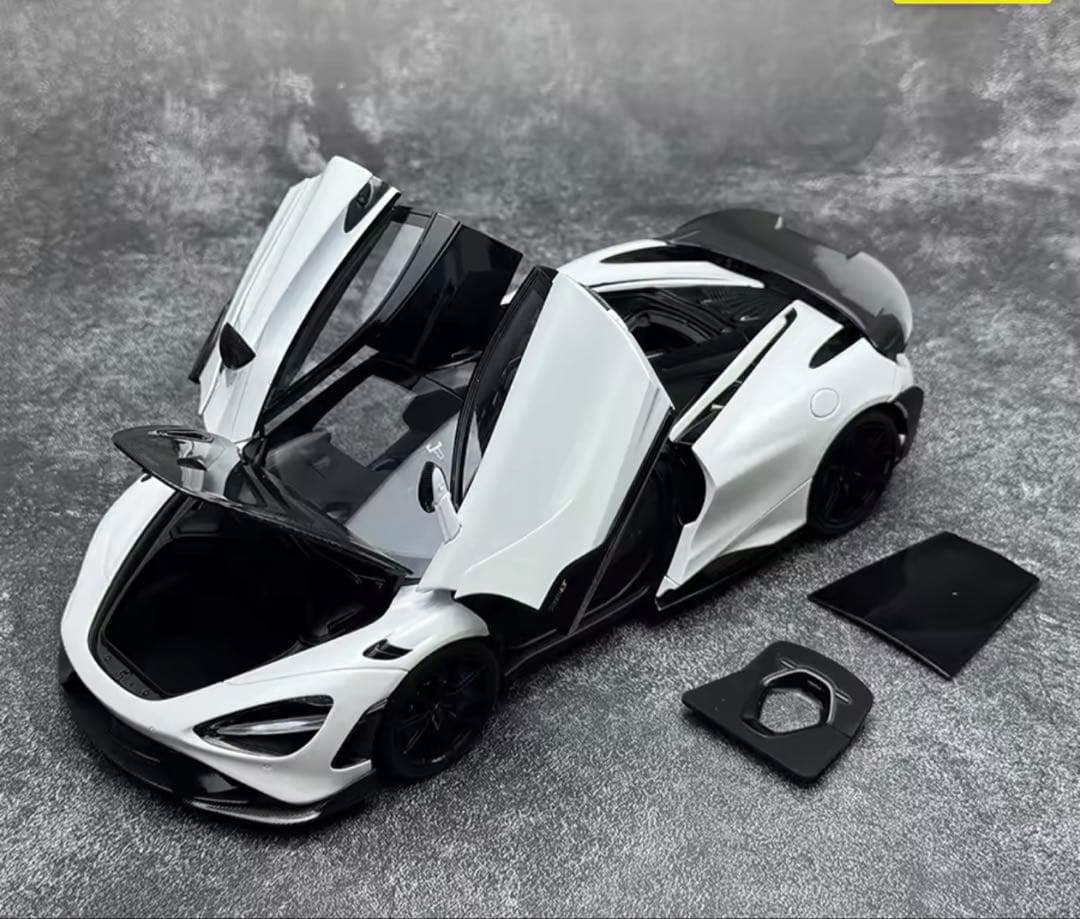 McLaren 765LT 1/18スケールモデルミニカー