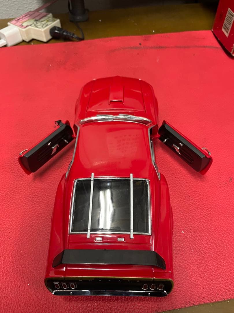 マスタング　レッド