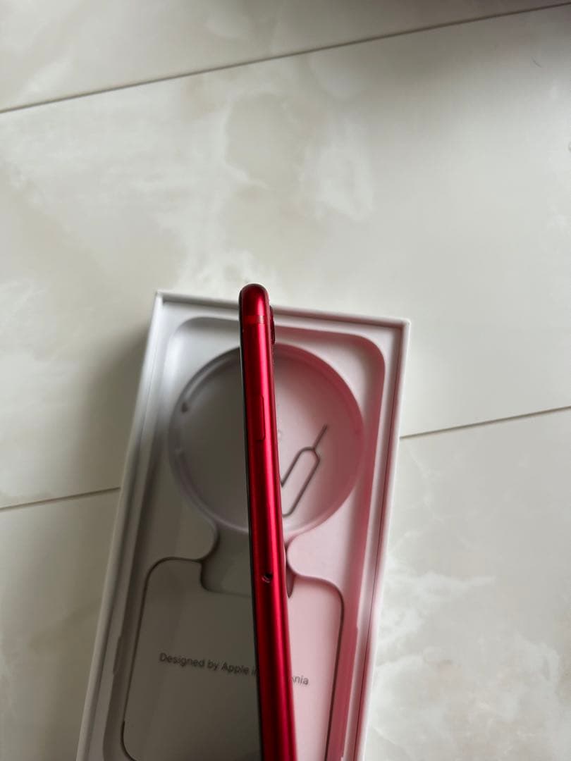 iPhoneSE2（第2世代）128GB SIMフリー レッド