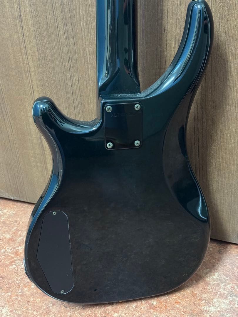 フェルナンデス ベース 90年代