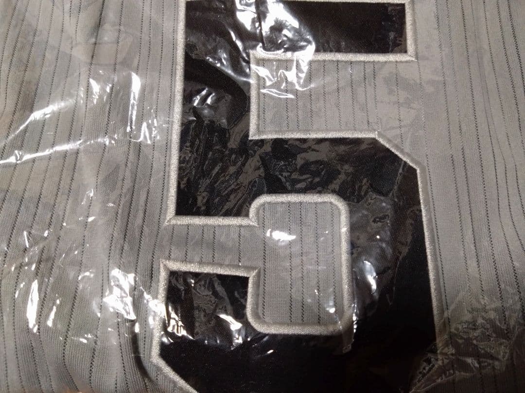 阪神タイガース　新庄剛志＃５　ビジターレプリカユニフォーム未使用品　Ｍサイズ